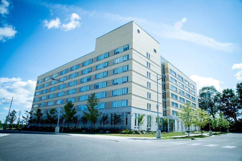 Lakehead University Residence And Conference Centre Orillia Exterior foto